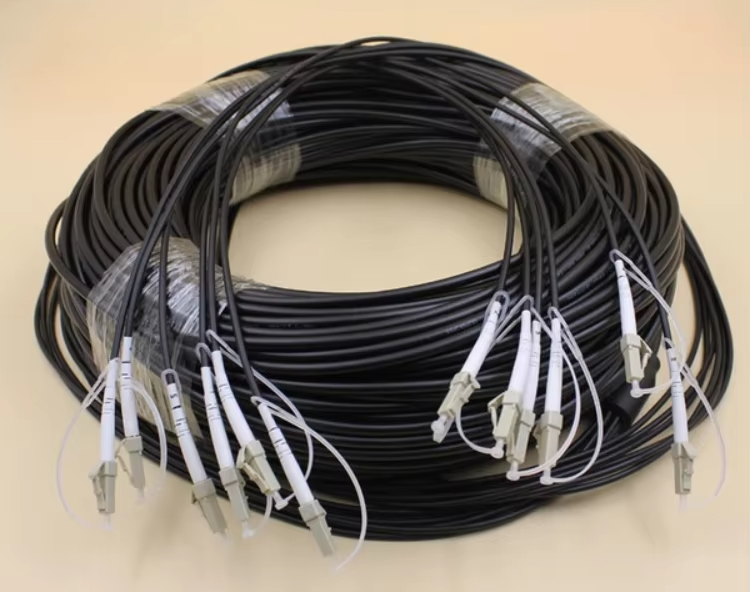 ODC To 4xLC G657A1 5.0mm LSZH Outdoor Armored ODC Fiber Optic Patch Cord Cable